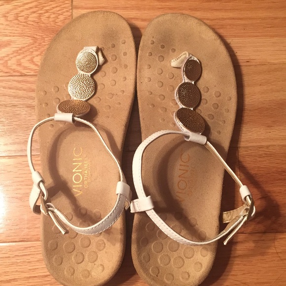 Vionic Shoes - Nwot vionic sandals